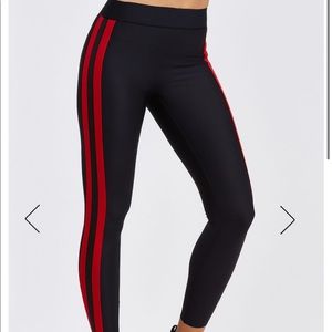 Ultracor high matte collegiate leggings